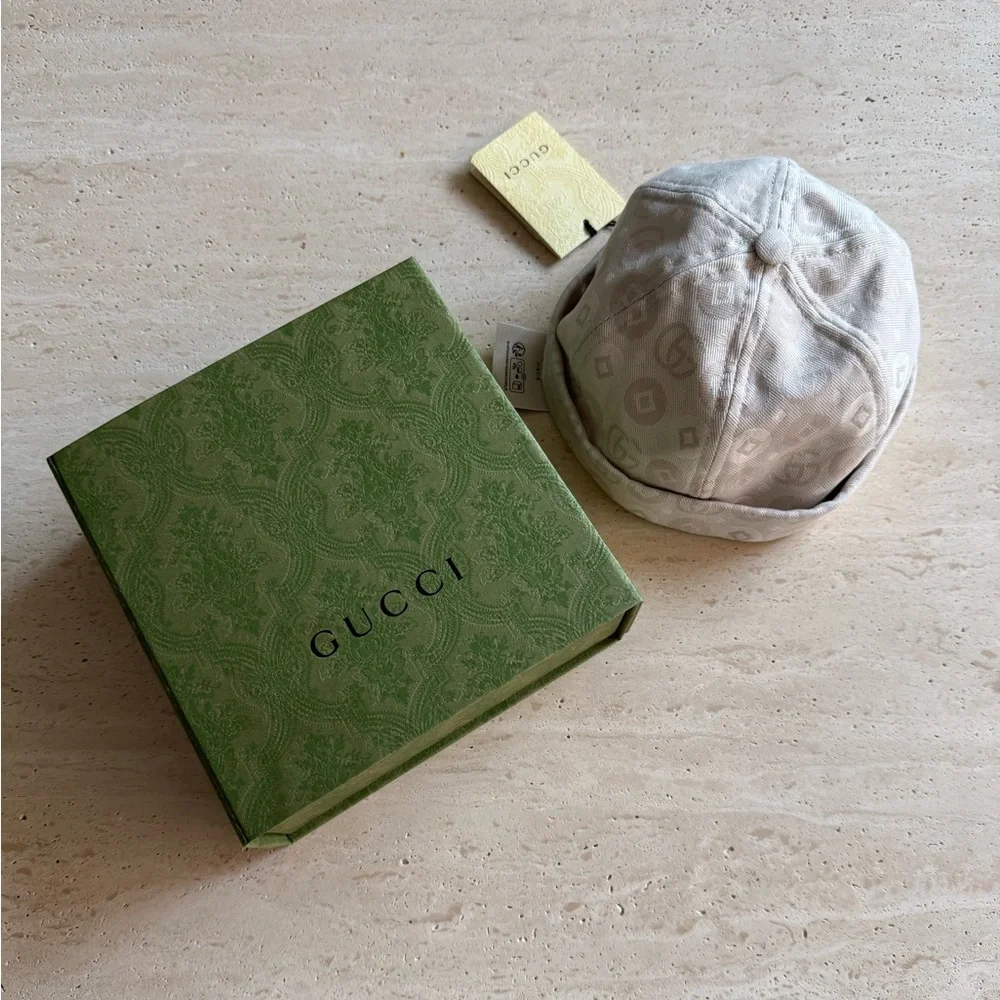 NWT GUCCI GG Kids Jacquard Docker Hat In Ivory Web Elastic Band Sz L / 56cm 💝💖